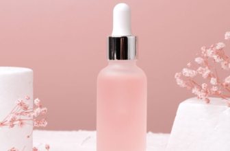 Come si utilizza il retinolo in sicurezza nella tua routine di cura della pelle?